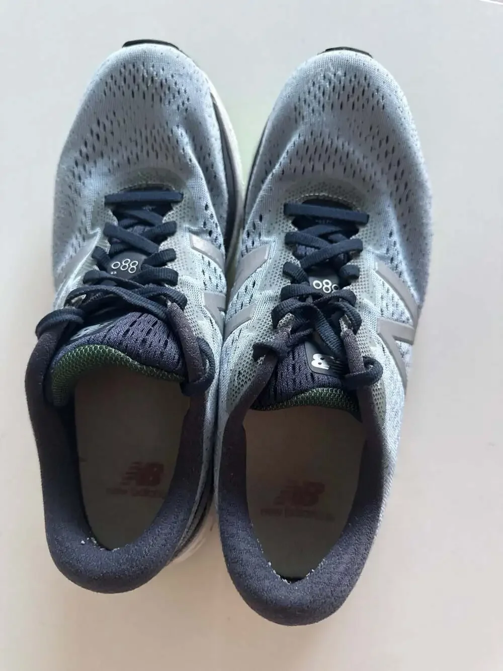 New Balance 880v9 Men's Size 10 Running Shoes Grey Green M880GB9